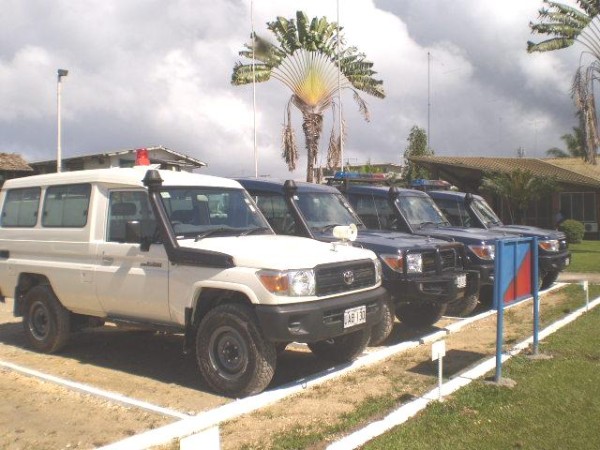Police cars in Buka (Bougainville) Police cars in Buka (Bougainville)